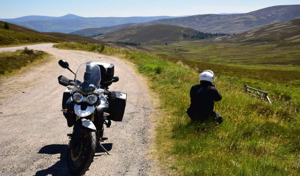 NIEUWE BLOGSERIE: Kevin tipt - Een Motorgroepsreis naar Schotland 6 foto maken tijdens een rit op de motor door het landschap van Schotland