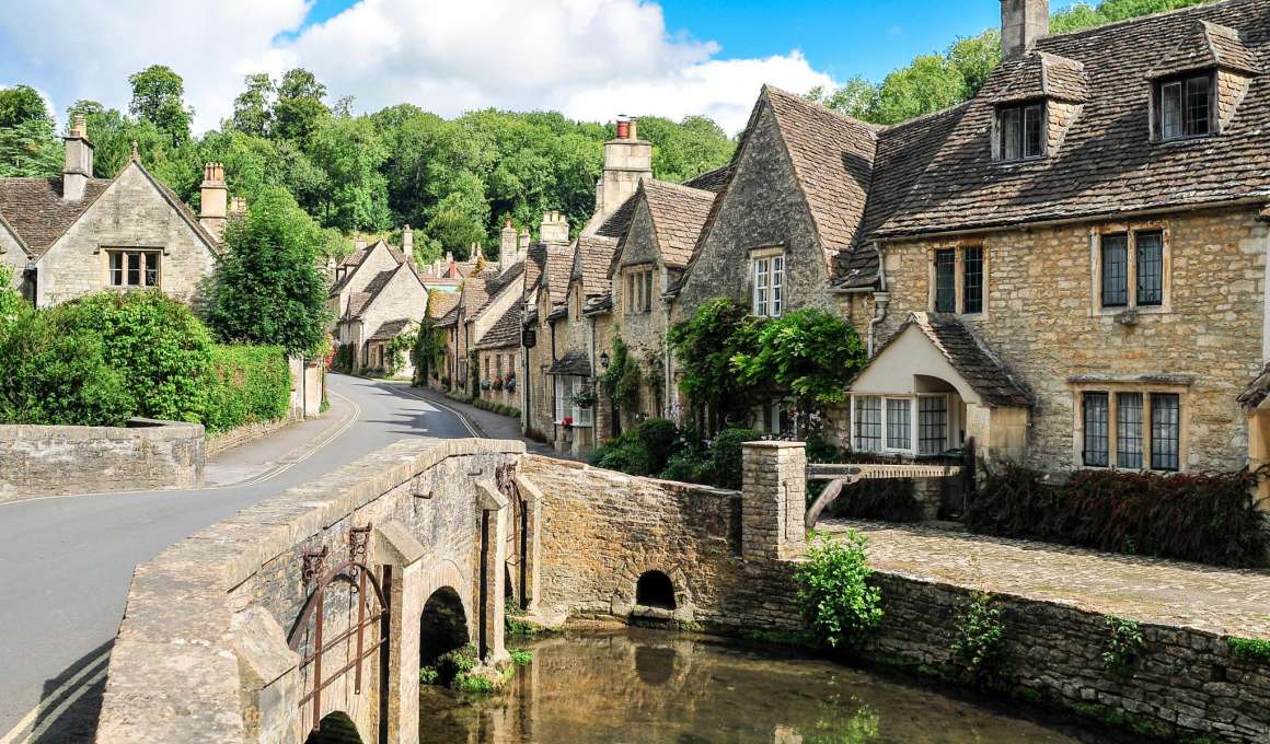 5 rondreizen door Europa op de motor 9 Castle Combe bij de Cotswolds