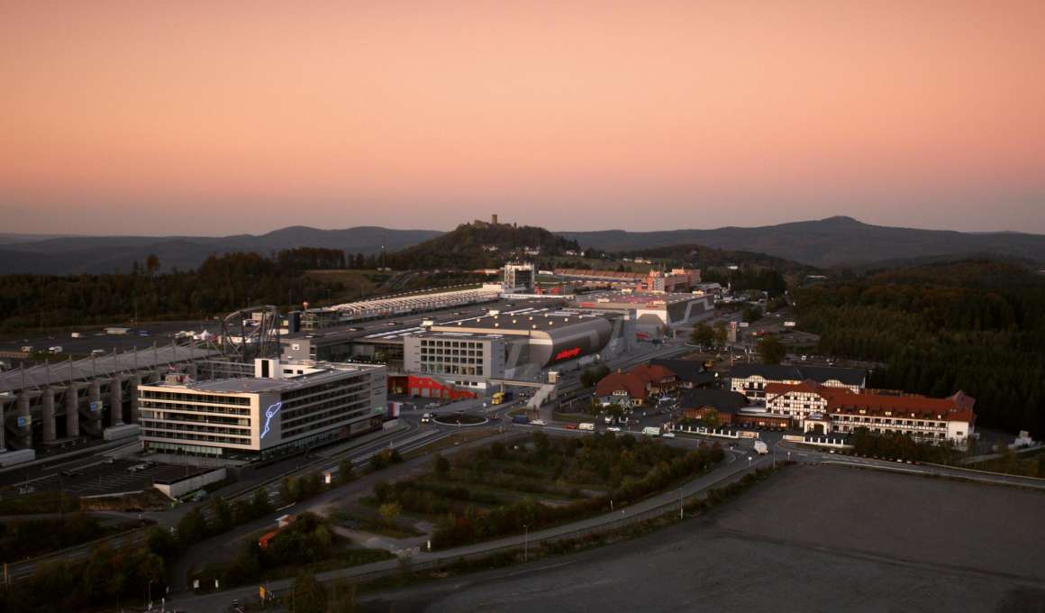 Hotel valk bij het bekende circuit van de Nuerburgring