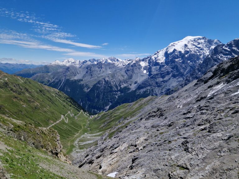 Uitzicht over de Stelviopas in de Alpen